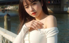 jia lissa on the sofa